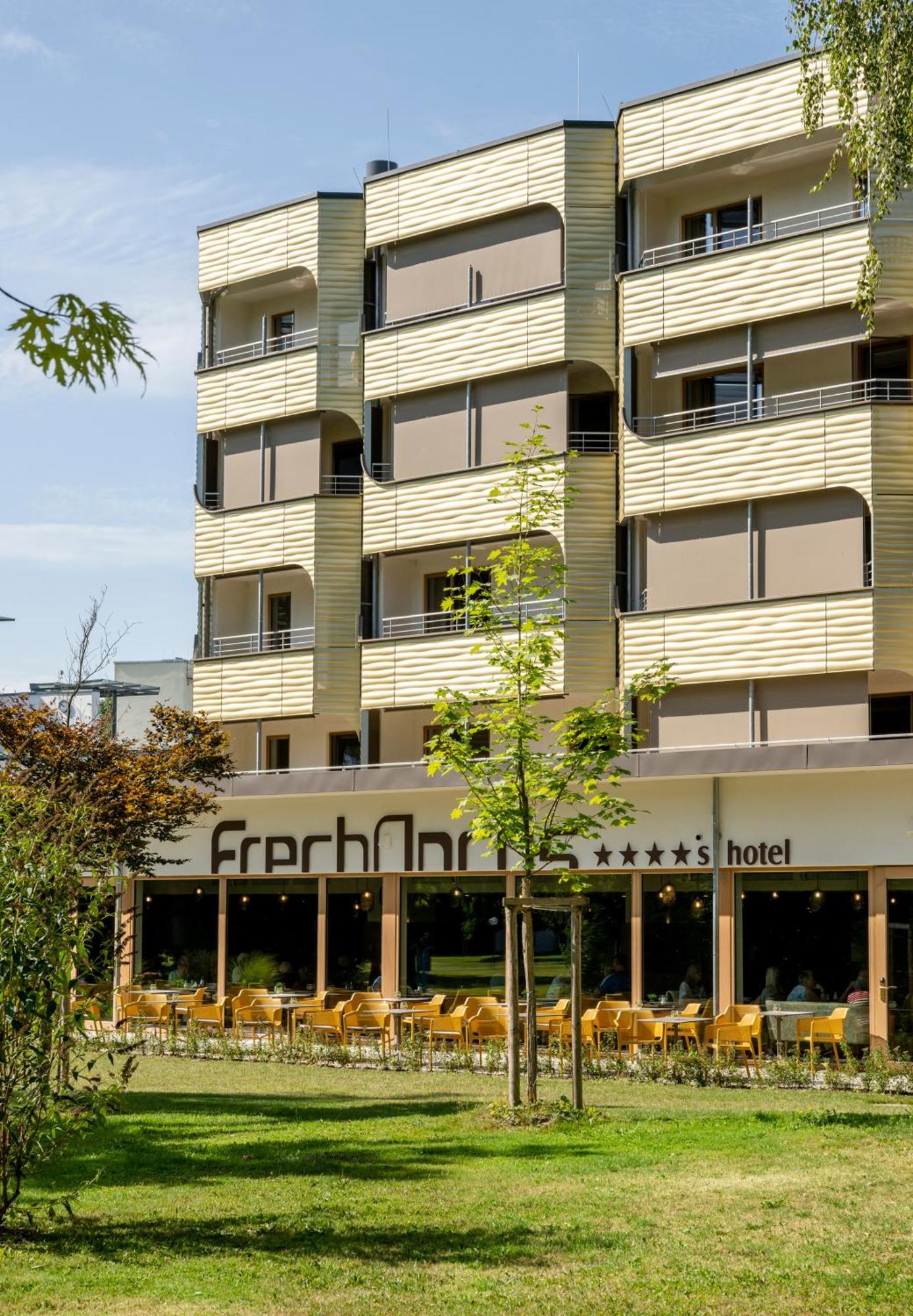 Hotel Frechdachs Bad Füssing Exteriör bild